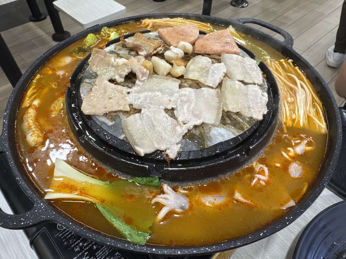 Family Mookata AMK food